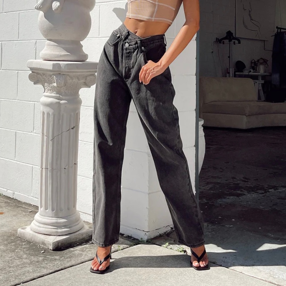 Princess Polly Asymmetrical Waist Jean Size 4